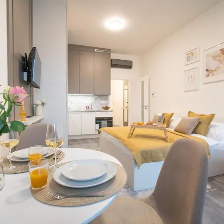 アパート Apartino - Free Parking, Ac, View Balcony, Nespresso, Netflix *