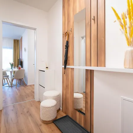 Apartino - Free Parking, Ac, View Balcony, Nespresso, Netflix *