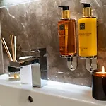Apartino - Free Parking, Ac, View Balcony, Nespresso, Netflix شقة *