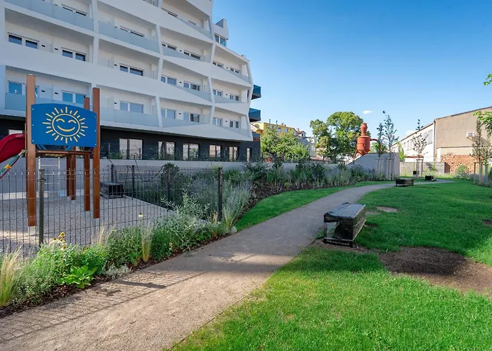 Apartino - Free Parking, View Balcony, Nespresso, Netflix アパート *