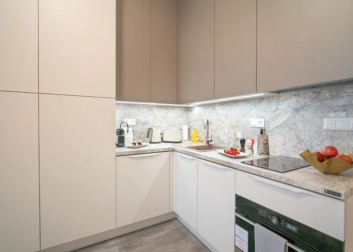 Apartino - Free Parking, View Balcony, Nespresso, Netflix アパート Komarov