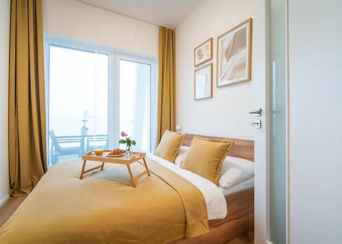 Apartino - Free Parking, View Balcony, Nespresso, Netflix Komarov