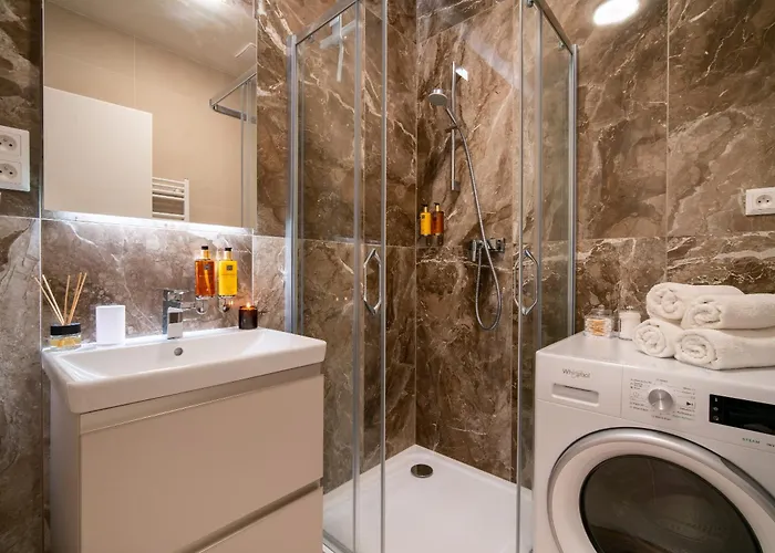 Apartino - Free Parking, View Balcony, Nespresso, Netflix アパート *